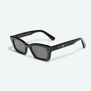 Gentle Monster Jennie 1996 01 Sunglasses Black